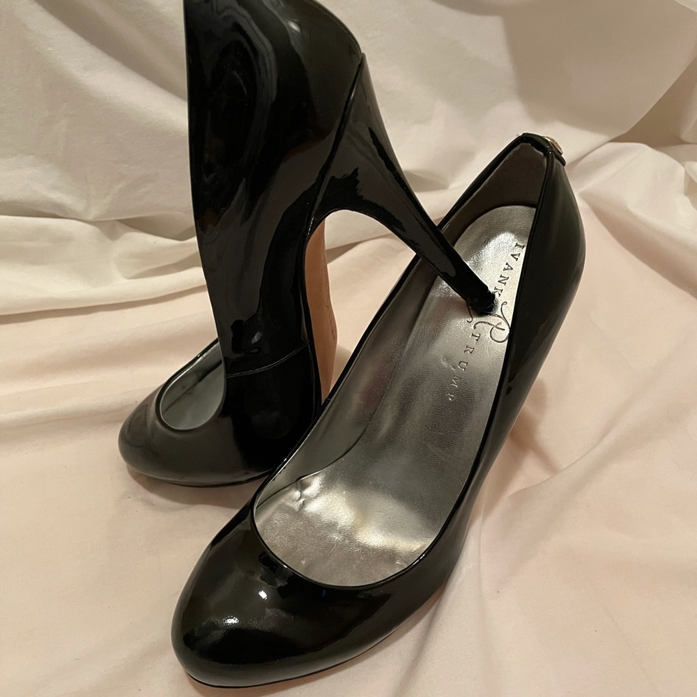 Black Patent Leather Pump